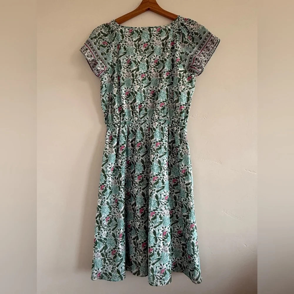 Talbots VOILE FIT FLARE floral smocked DRESS short sleeve PRIMROSE midi size 10 - Picture 6 of 10